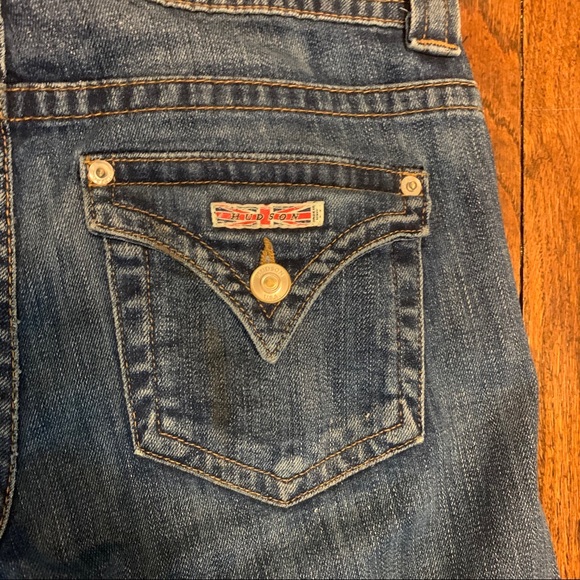 Hudson Signature Double Button Midrise Bootcut Jeans, size 27 - Picture 9 of 10